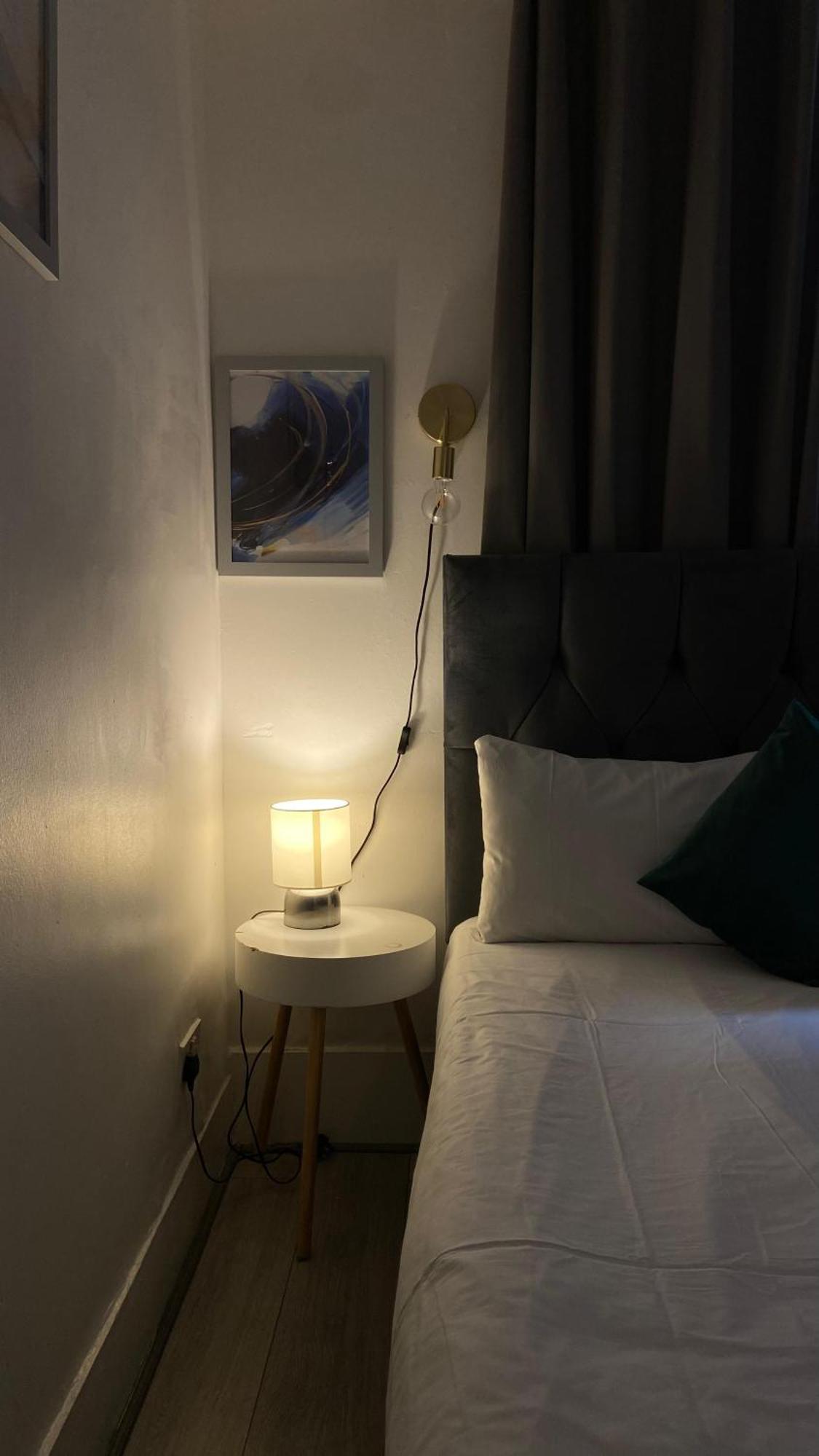 Lovely Ground Floor Miles Apart Appartement Londen Buitenkant foto
