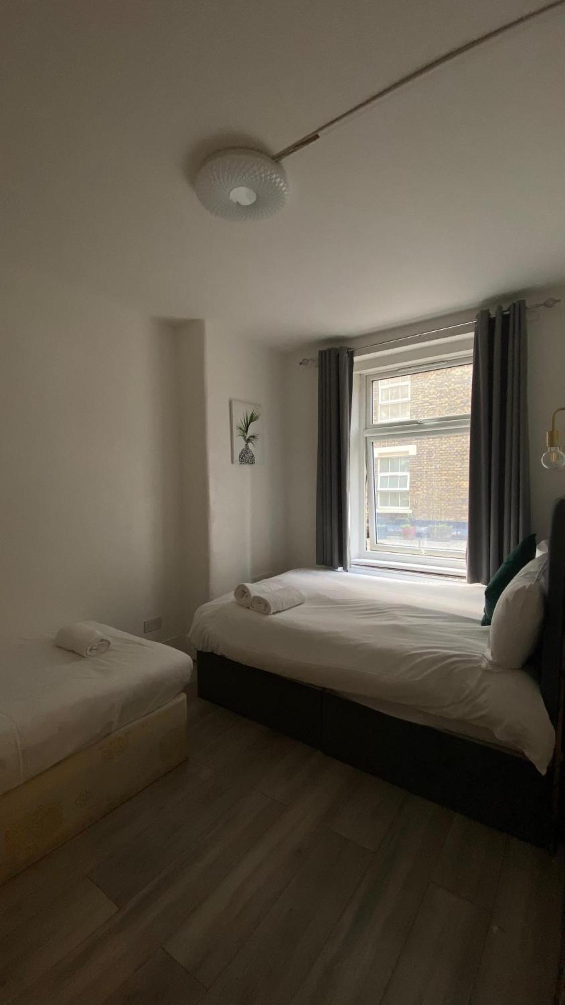 Lovely Ground Floor Miles Apart Appartement Londen Buitenkant foto
